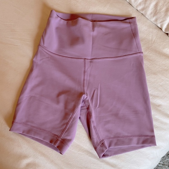 Lululemon | Wunder Under Short 6” Jubilee - Picture 3 of 5